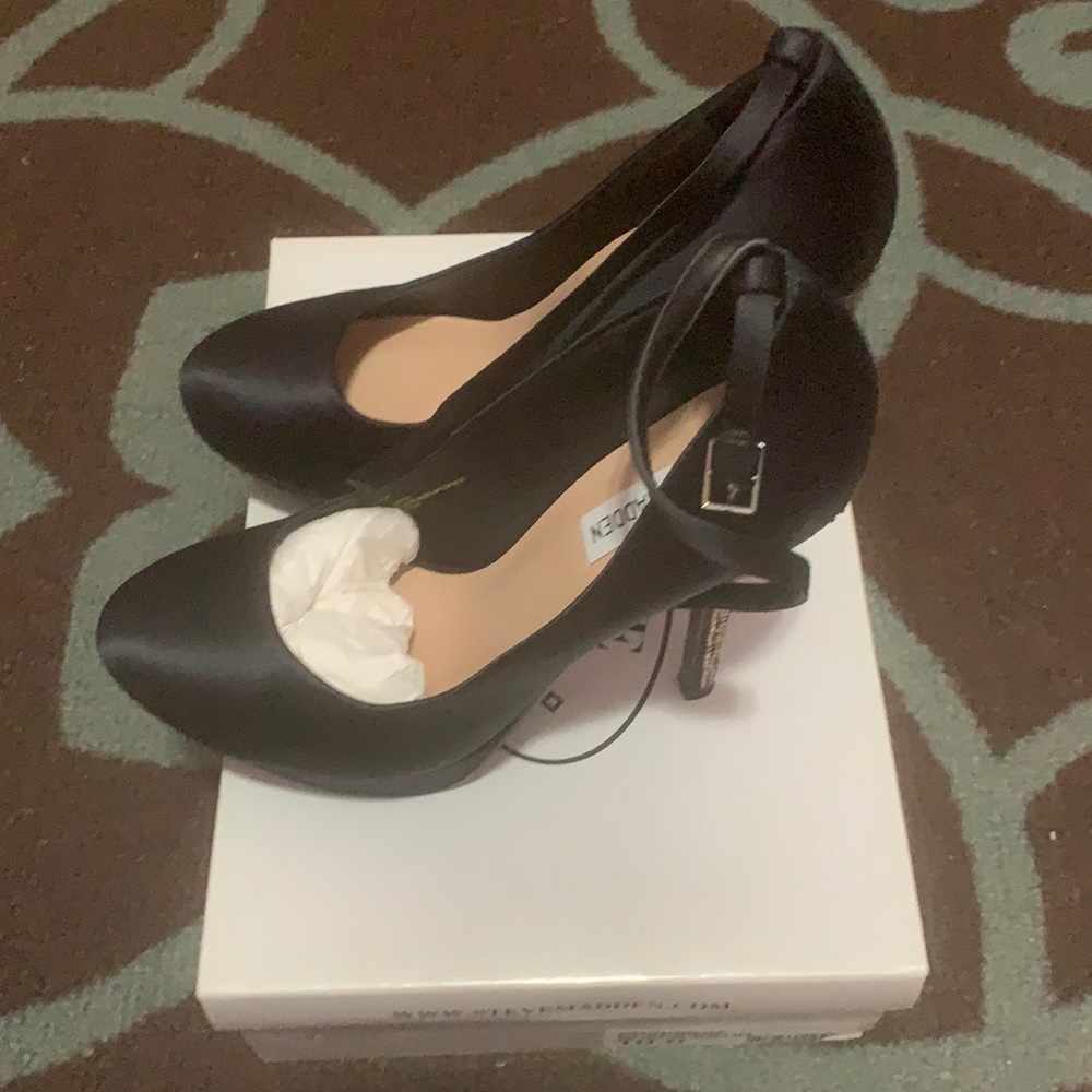 Satin shoes